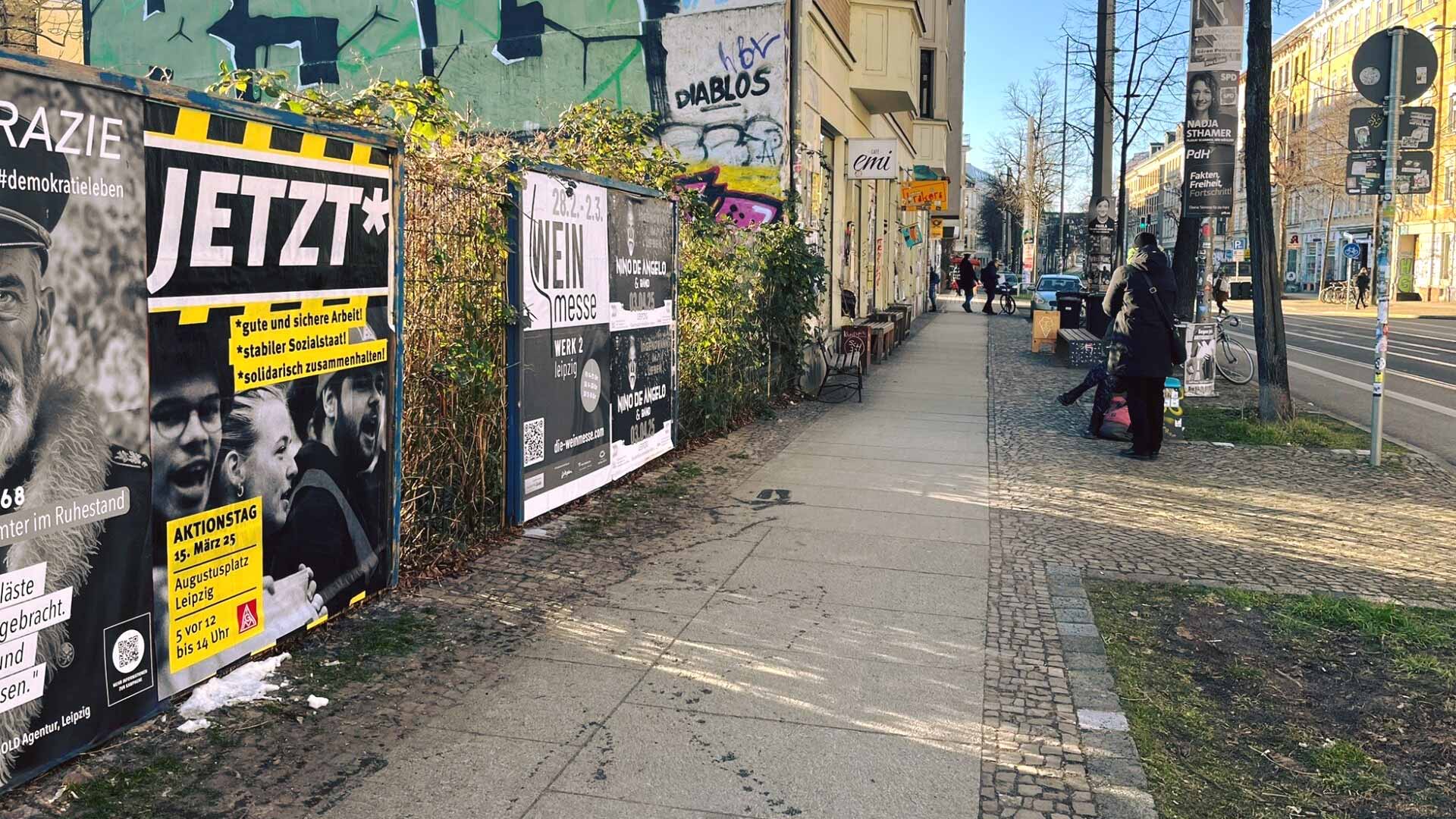 Flächenplakatierung zum Aktionstag der IG Metall
